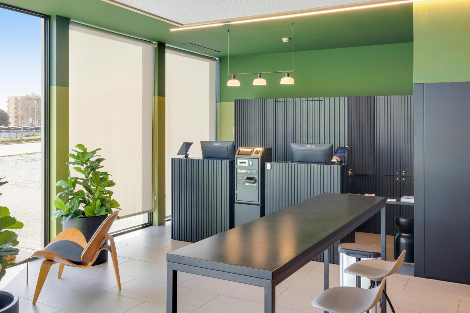 B&B Hotel Famalicao วีลาโนวา เจ ฟามาลีเกา ภายนอก รูปภาพ